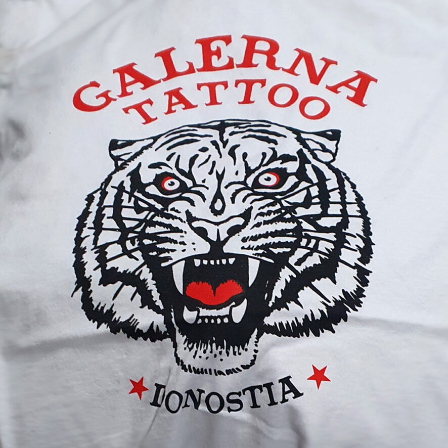 Serigrafía camisetas para Galerna Tattoo por contraste serigrafía